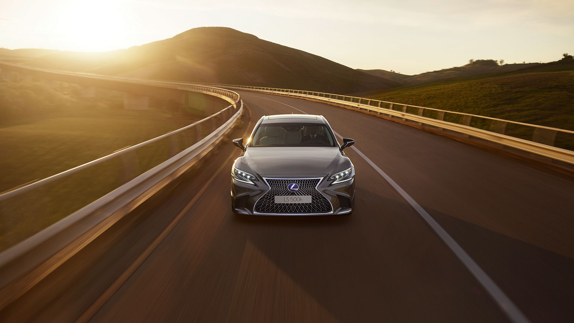 2018 lexus ls gallery 001 exterior