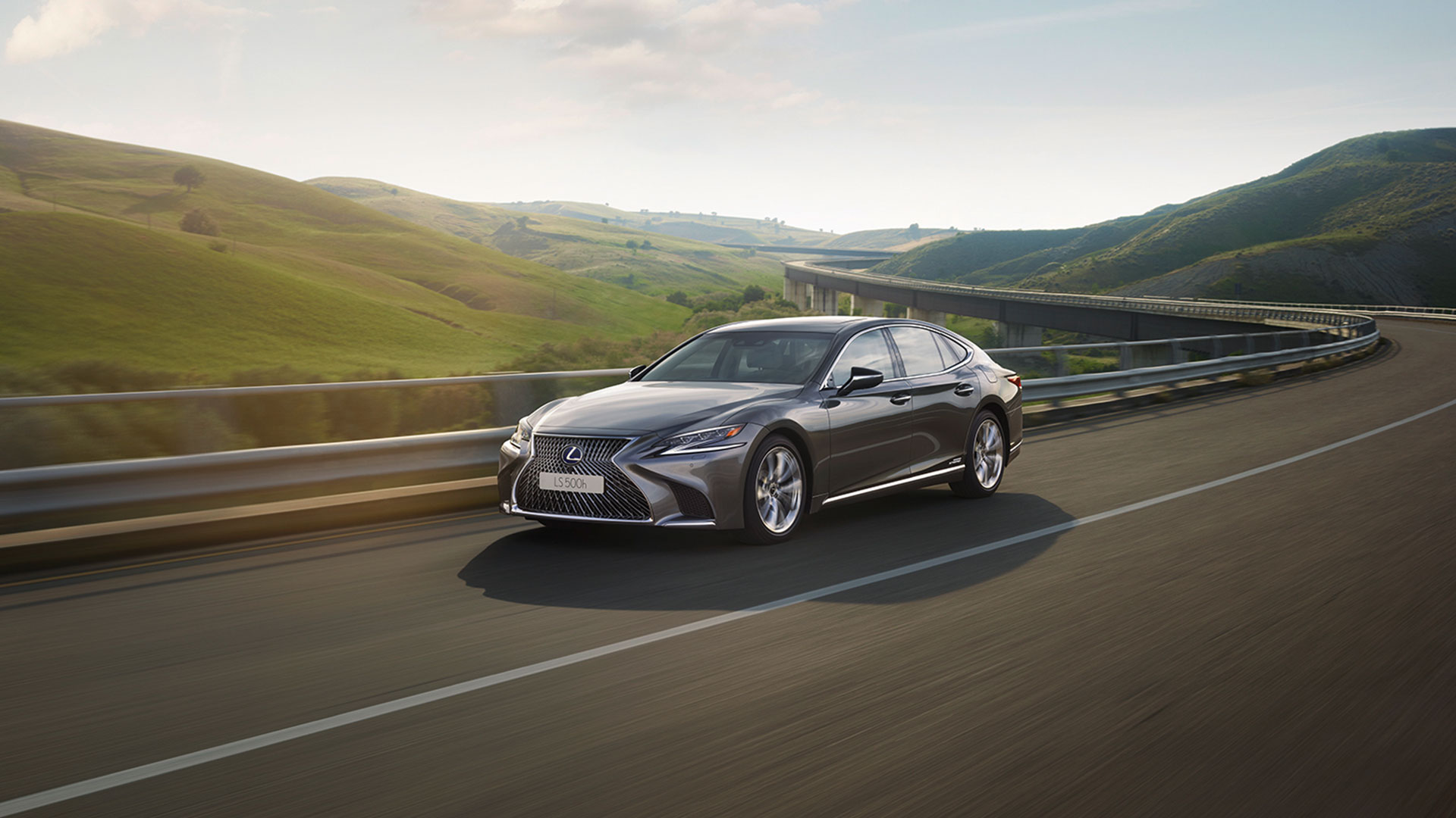 2018 lexus ls gallery 001 exterior