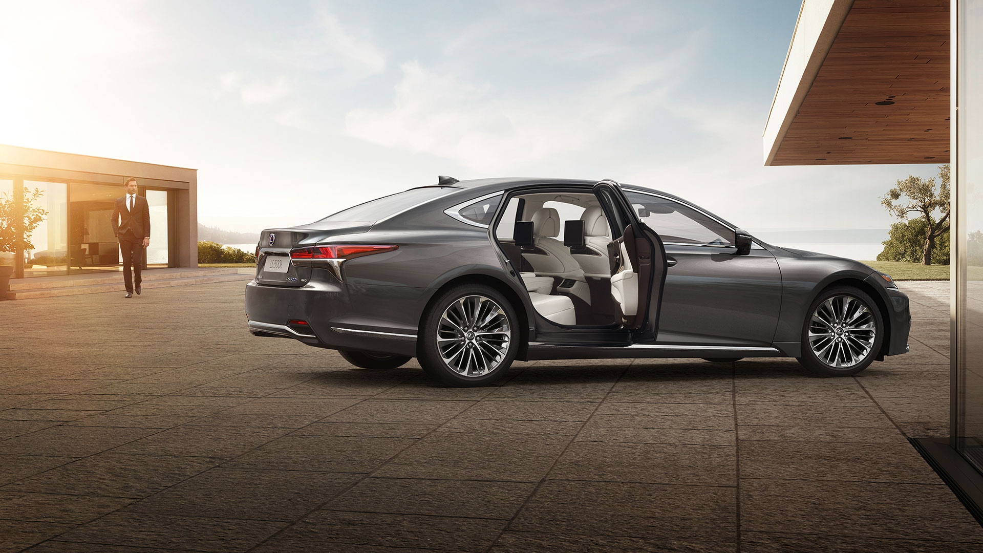 2018 lexus ls gallery 001 exterior