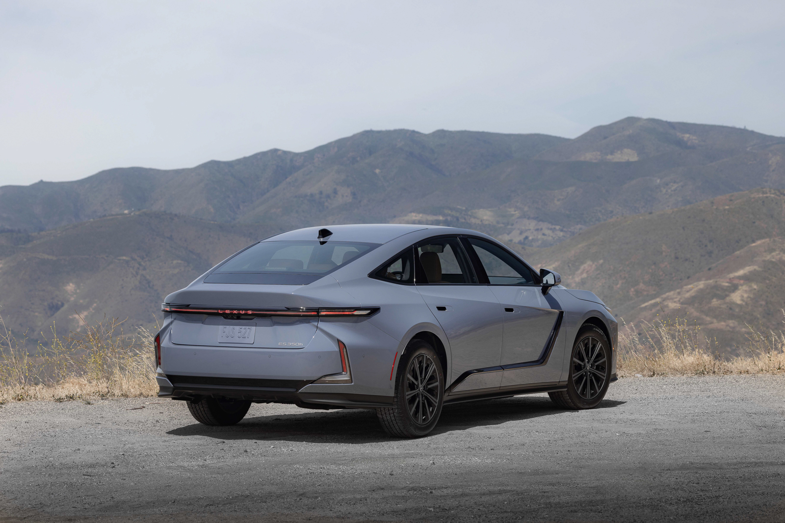 2026 lexus es gallery 001 exterior