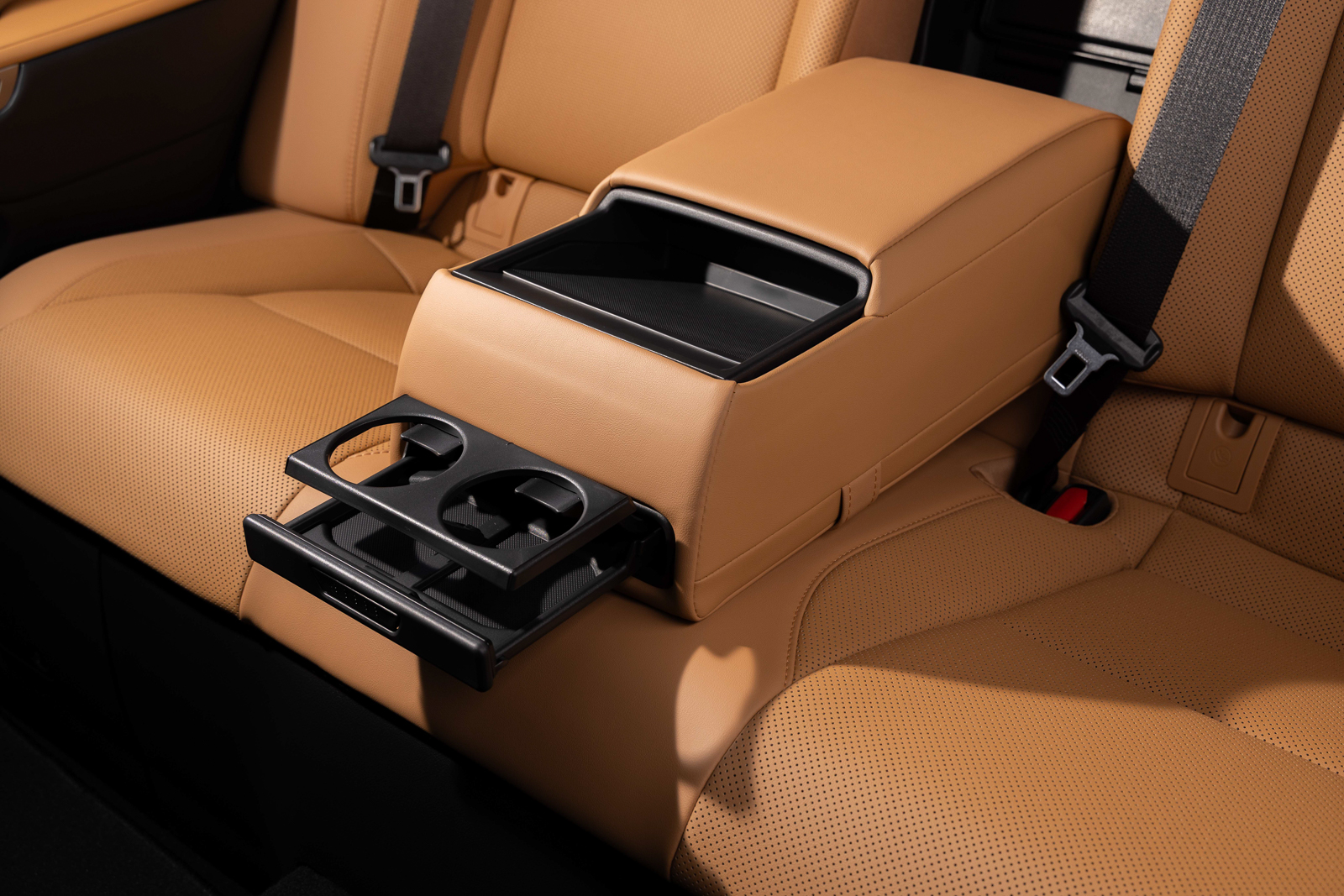 2026 lexus es gallery 001 exterior