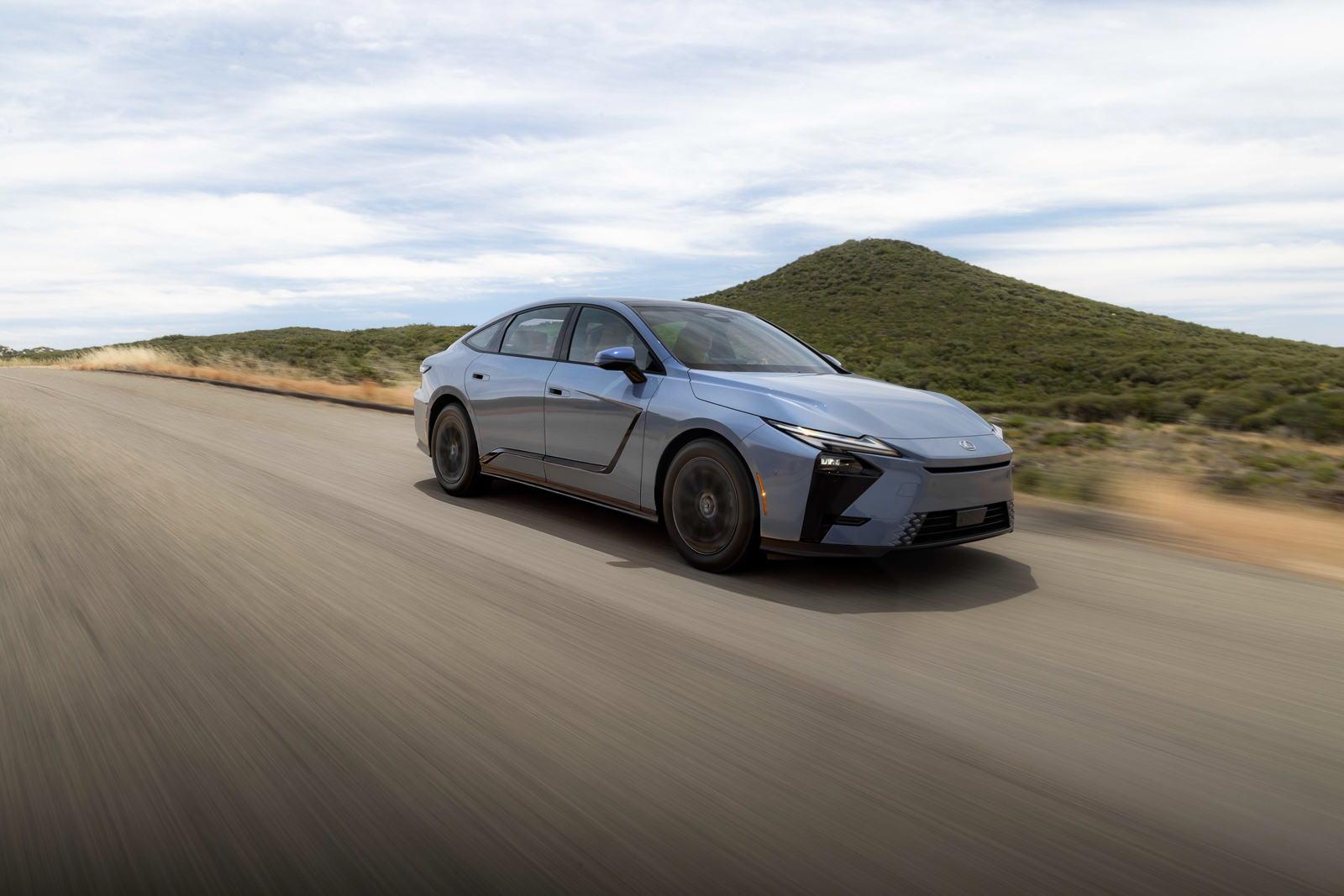 2026 lexus es gallery 001 exterior