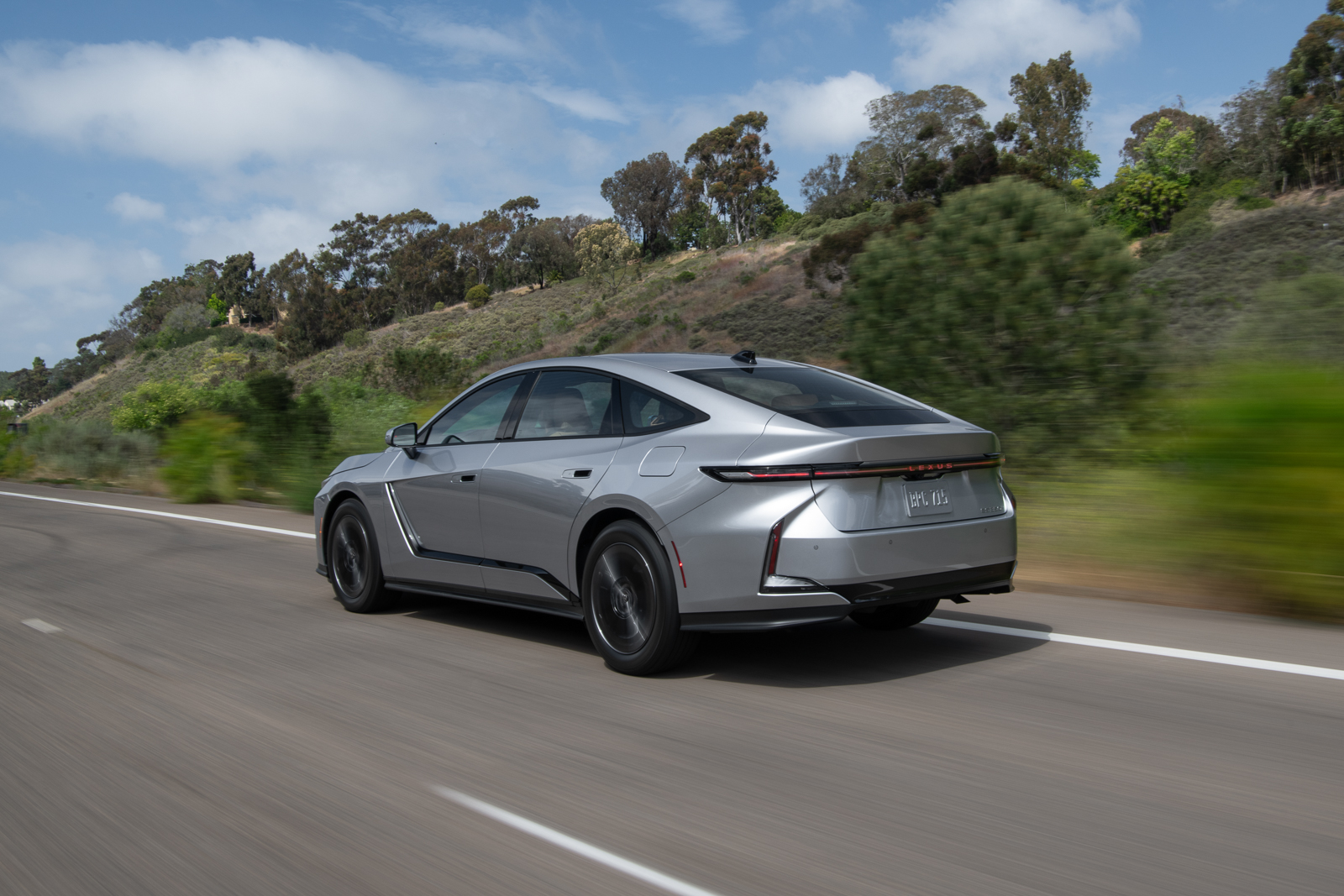 2026 lexus es gallery 001 exterior