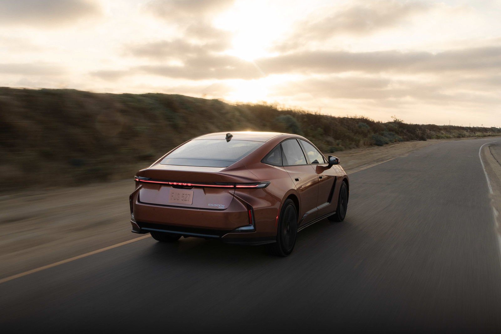 2026 lexus es gallery 001 exterior