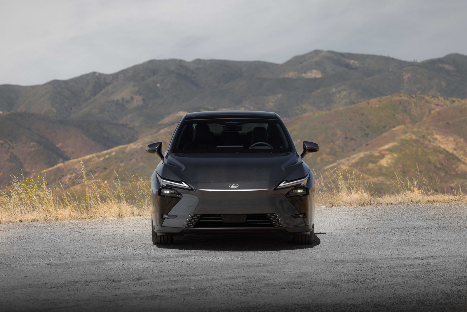 2026 lexus es gallery 001 exterior