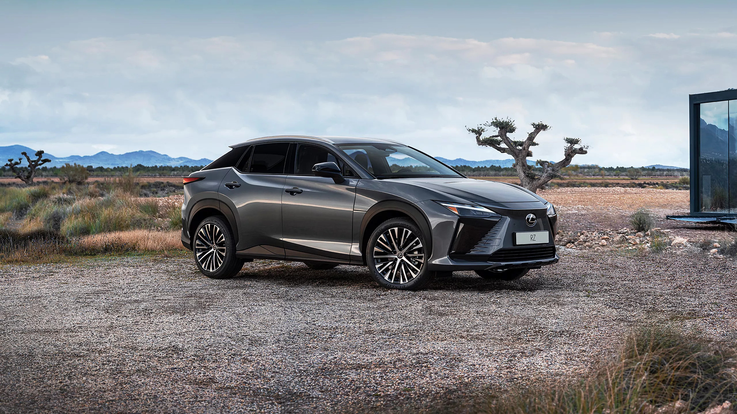 Lexus RZ — ЕЛЕКТРИЧНІ LEXUS RZ 500e та RZ 550e